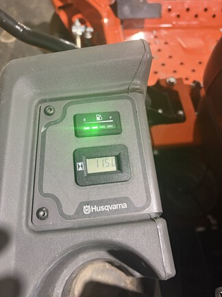 2023 Husqvarna Z560L Mower/Zero Turn