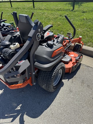 2023 Husqvarna Z560L Mower/Zero Turn