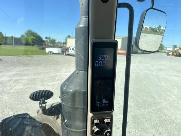 2017 John Deere 8370R Tractor