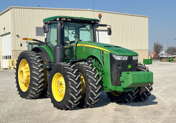 2013 John Deere 8335R Tractor