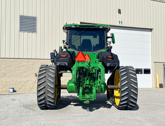 2025 John Deere 8RT 370 Tractor Rubber Track