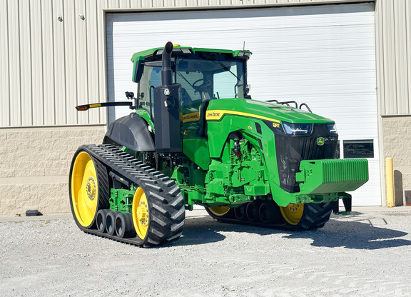 2025 John Deere 8RT 370 Tractor Rubber Track