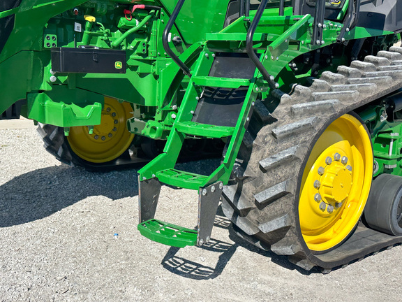 2025 John Deere 8RT 370 Tractor Rubber Track