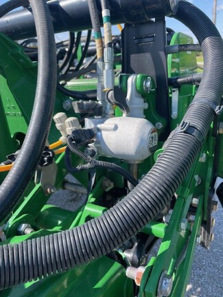 2017 John Deere 1775NT Planter