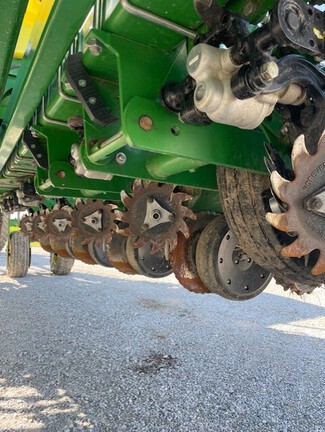 2017 John Deere 1775NT Planter