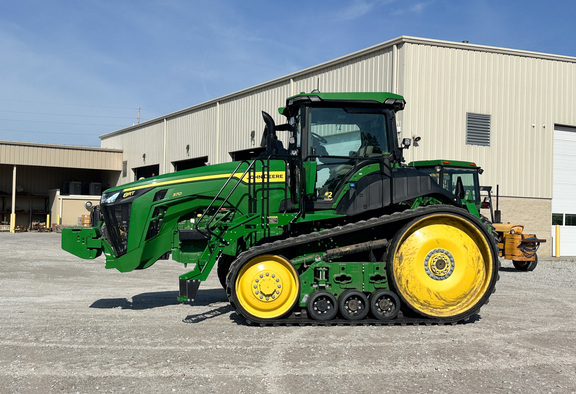 2025 John Deere 8RT 370 Tractor Rubber Track