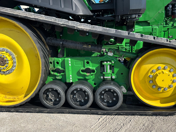 2025 John Deere 8RT 370 Tractor Rubber Track