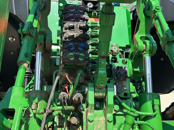 2025 John Deere 8RT 370 Tractor Rubber Track