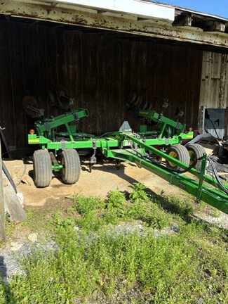 2014 John Deere 2100 Disk Ripper