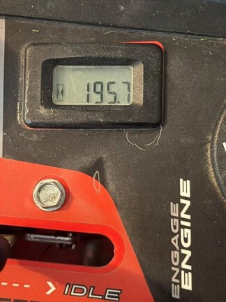 2023 Gravely 918015 Mower/Zero Turn