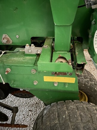 2009 John Deere 1990 Air Seeder