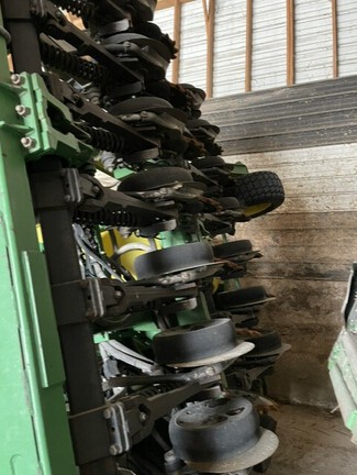 2009 John Deere 1990 Air Seeder