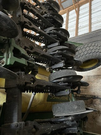 2014 John Deere 1990 Air Seeder