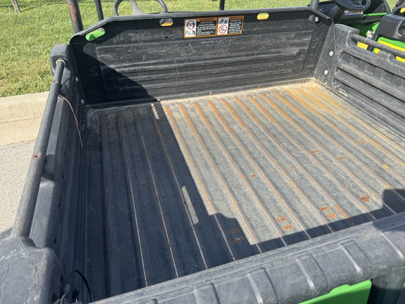 2022 John Deere 4X2 GATOR ATV