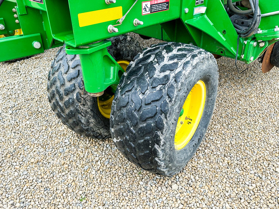 2014 John Deere 1890 Air Seeder