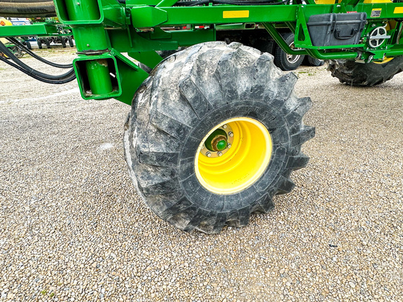 2014 John Deere 1890 Air Seeder