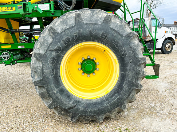 2014 John Deere 1890 Air Seeder