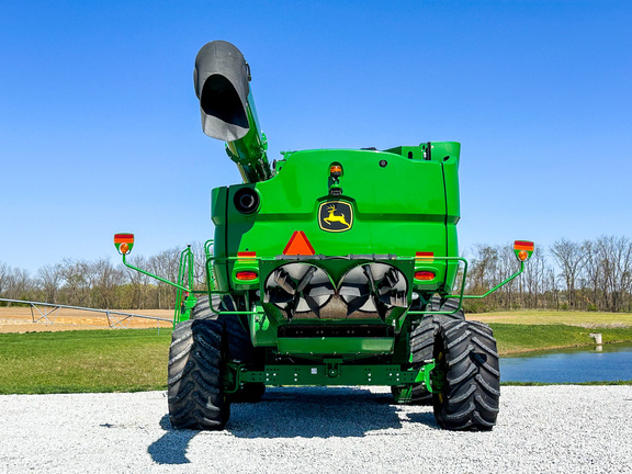 2018 John Deere S780 Combine