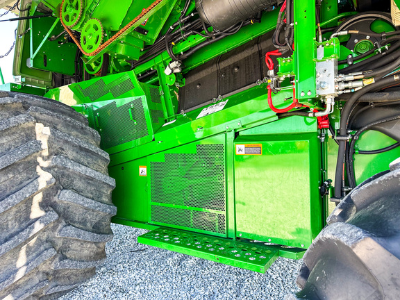 2018 John Deere S780 Combine