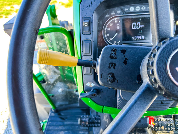 2021 John Deere 5100E Tractor