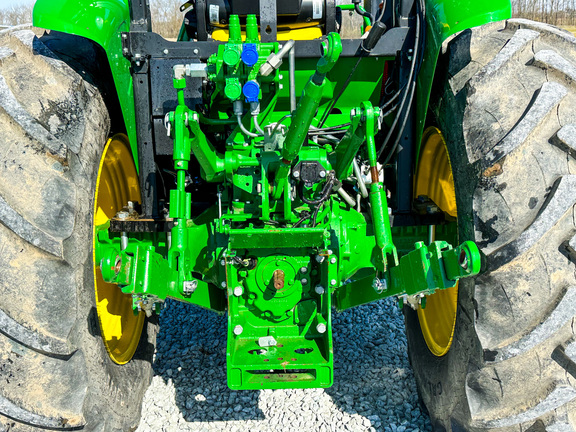 2021 John Deere 5100E Tractor