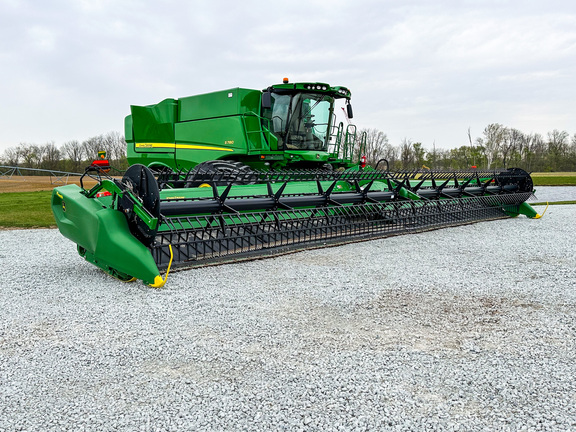 2022 John Deere RD45F Header Combine