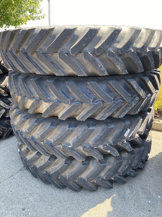 2023 John Deere VF380/90R46 Tires