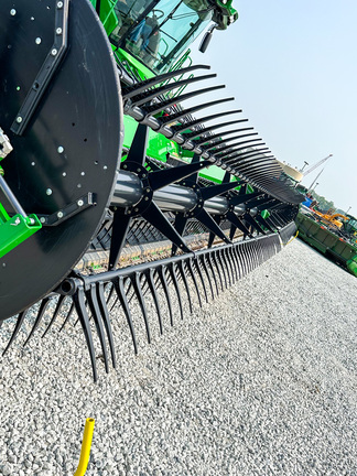 2019 John Deere 745FD Header Combine