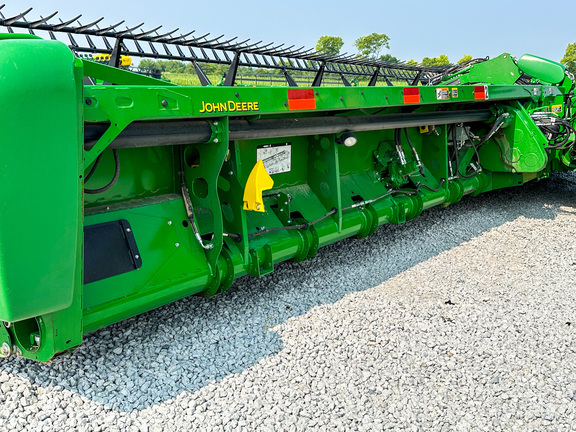 2019 John Deere 745FD Header Combine