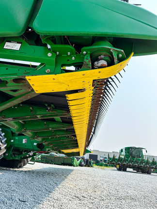 2019 John Deere 745FD Header Combine