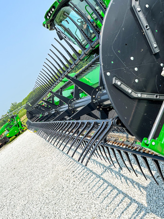 2019 John Deere 745FD Header Combine