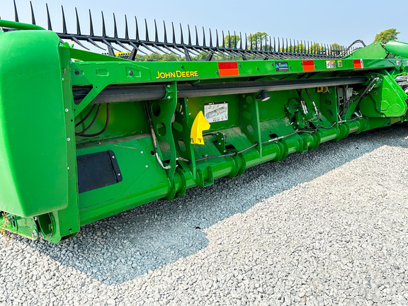 2019 John Deere 745FD Header Combine