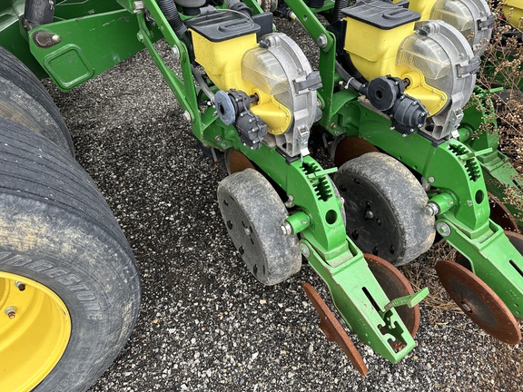 2013 John Deere DB60 Planter