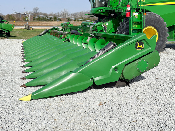 2022 John Deere C16F Header Corn Head