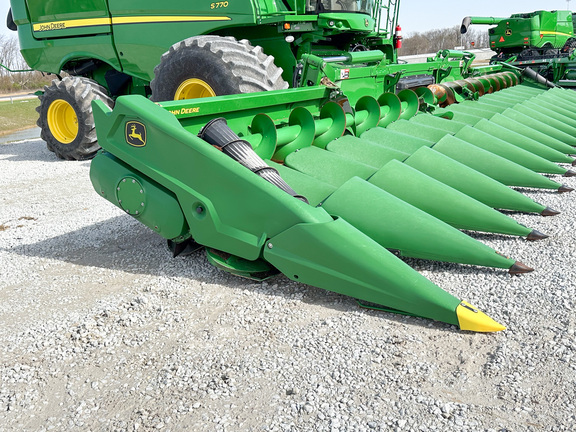 2022 John Deere C16F Header Corn Head