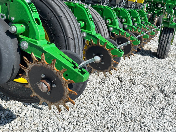 2022 John Deere 1795 Planter