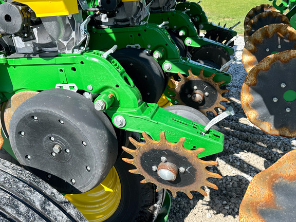 2022 John Deere 1795 Planter