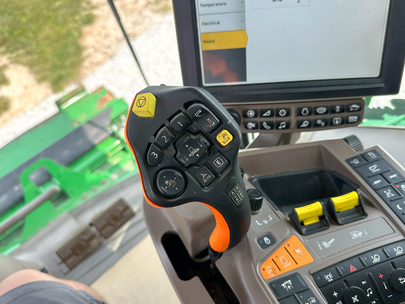 2021 John Deere S780 Combine