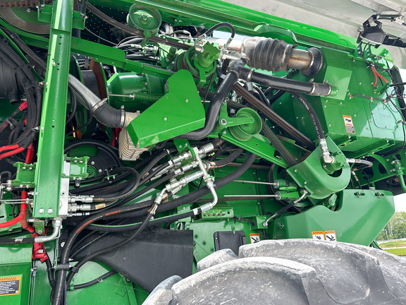 2021 John Deere S780 Combine