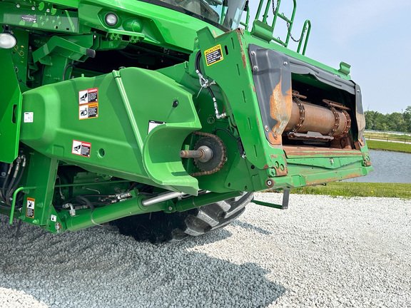 2021 John Deere S780 Combine