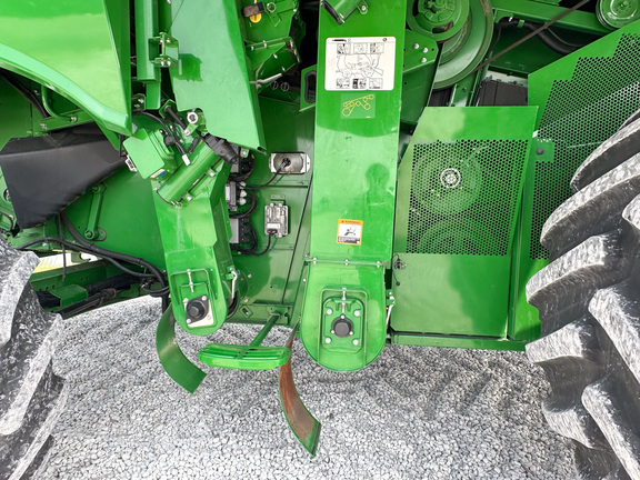2021 John Deere S780 Combine