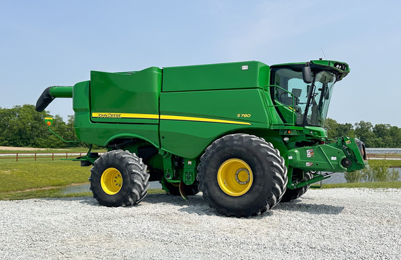 2021 John Deere S780 Combine