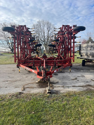 Case IH 4300 Field Cultivator