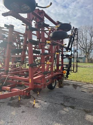 Case IH 4300 Field Cultivator