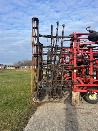 Case IH 4300 Field Cultivator