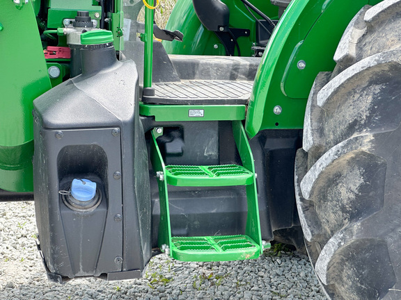 2022 John Deere 5100E Tractor