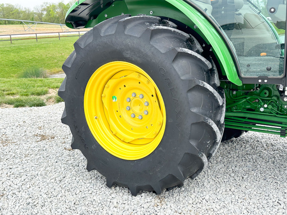 2023 John Deere 5100E Tractor