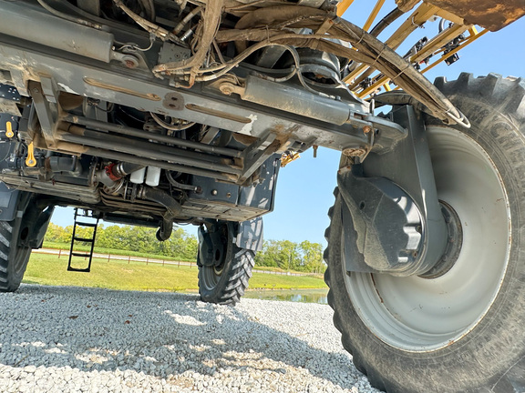 2015 AGCO RG1100B Sprayer/High Clearance