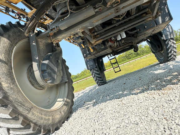 2015 AGCO RG1100B Sprayer/High Clearance