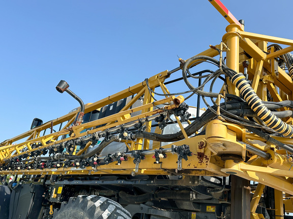 2015 AGCO RG1100B Sprayer/High Clearance